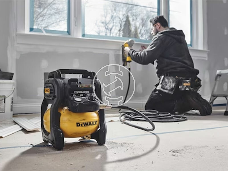 DeWalt DCC1018N-XJ akkus kompresszor 18 V XR Flexvolt 10 l