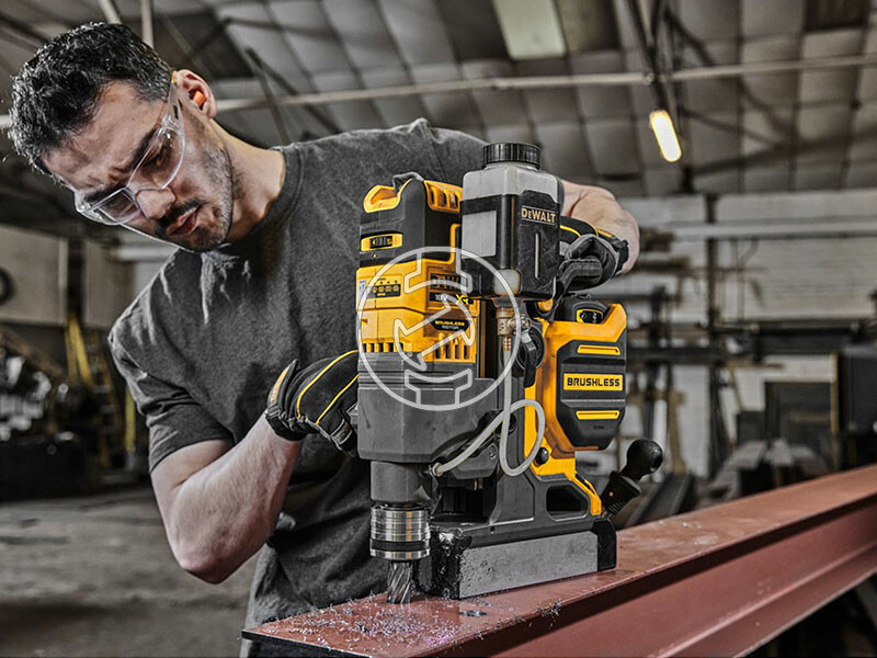 DeWalt DCD1623X2G-QW akkus mágnesállványos fúrógép