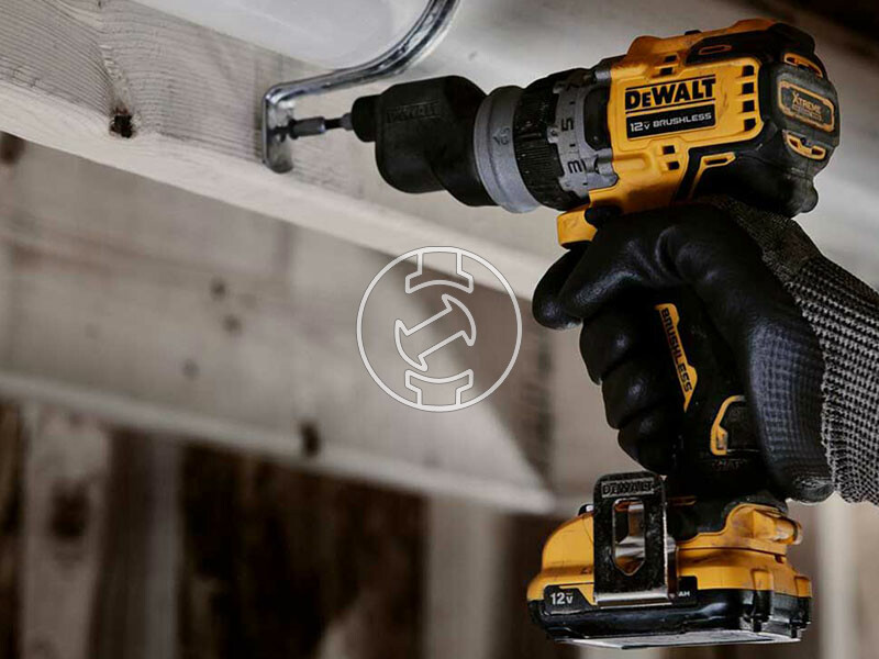 DeWalt DCD703L2T-QW 12V akkus fúrócsavarozó tokmányos