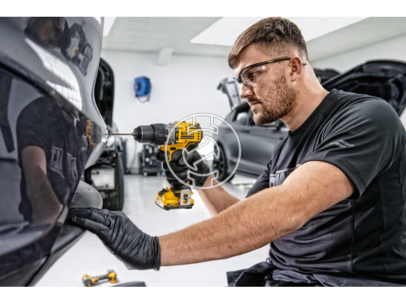 DCD706D2 dewalt_dcd706d2_qw_12v_xr_kompakt_kefe_nelkuli_utvefuro_4