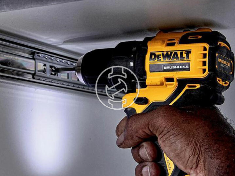 DeWalt DCD708P2T-QW akkus fúrócsavarozó tokmányos