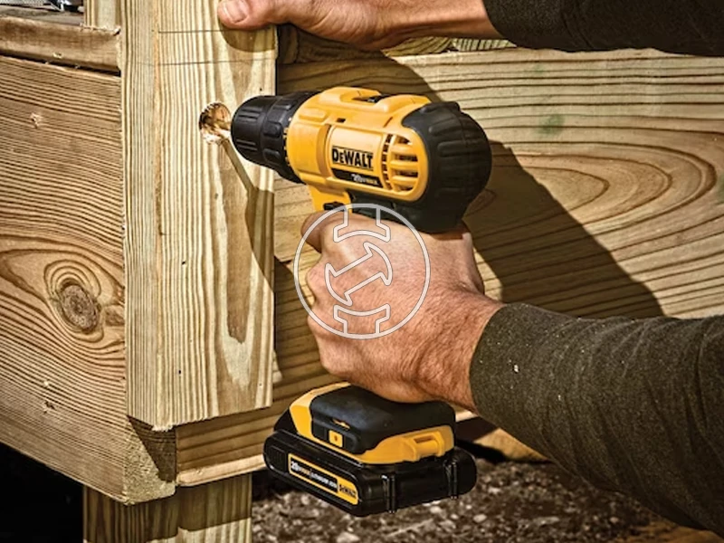 DeWalt DCD771D2-QW akkus ütvefúró-csavarozó