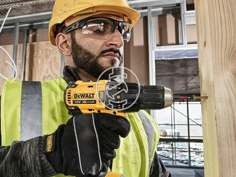DeWalt DCD777M2T-QW akkus fúrócsavarozó tokmányos
