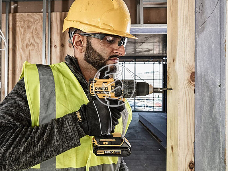 DeWalt DCD778D2T-QW akkus ütvefúró-csavarozó