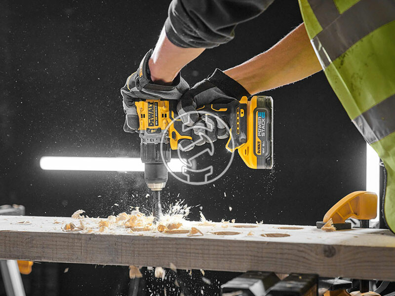 DeWalt DCD805H2T-QW akkus fúrócsavarozó tokmányos TSTAK kofferben