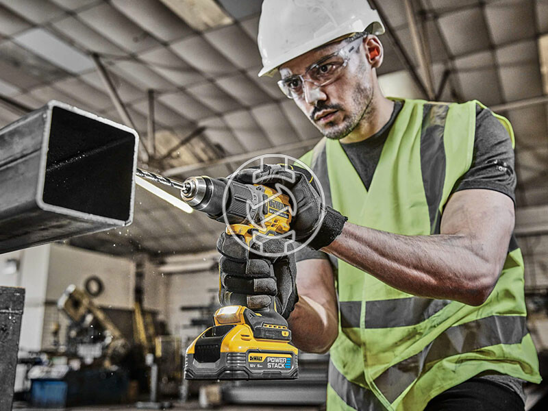 DeWalt DCD805H2T-QW akkus fúrócsavarozó tokmányos TSTAK kofferben