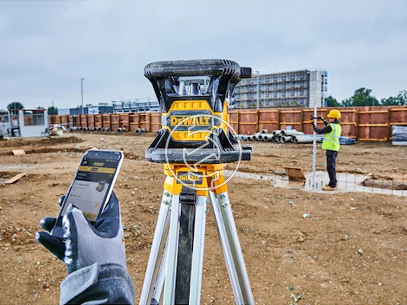 DeWalt DCE080D1RS-QW forgólézer Hatósugár: 0 - 300 m | 1 x 2 Ah akku + töltő | TSTAK kofferben