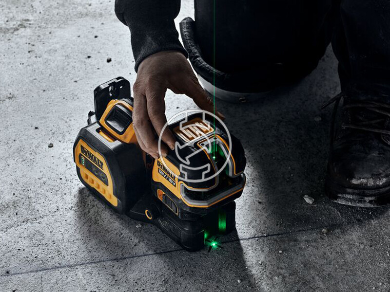 DeWalt DCE822D1G18-QW 12/18V pont- és vonallézer