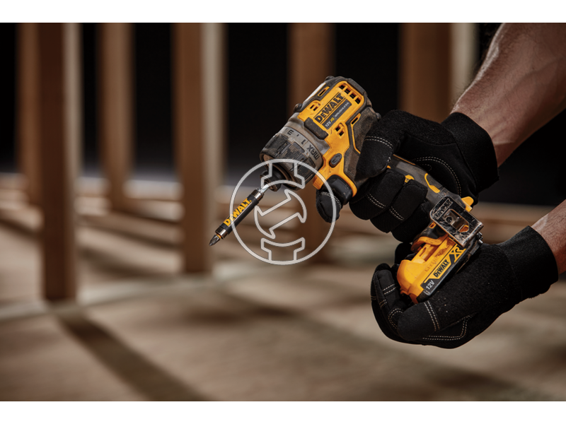 DCF601D2 dewalt_dcf601d2_qw_12_v_xr_kefe_nelkuli_kompakt_utvecsavarozo_6