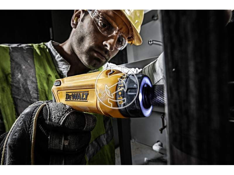 DCF680G2F dewalt_dcf680g2f_72v_motion_activated_sd_torch_kit_5