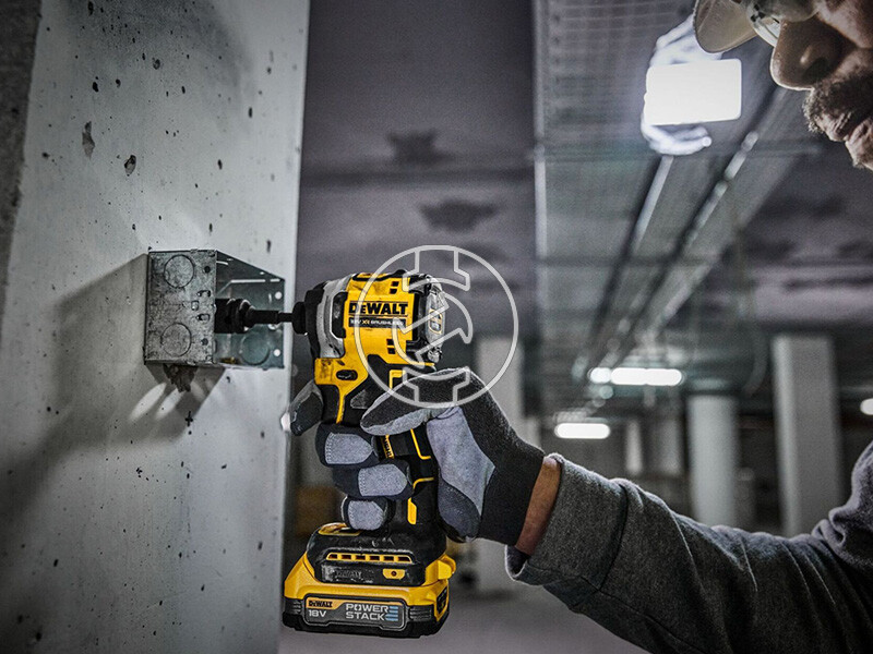 DeWalt DCF850E2T-QW akkus ütvecsavarozó