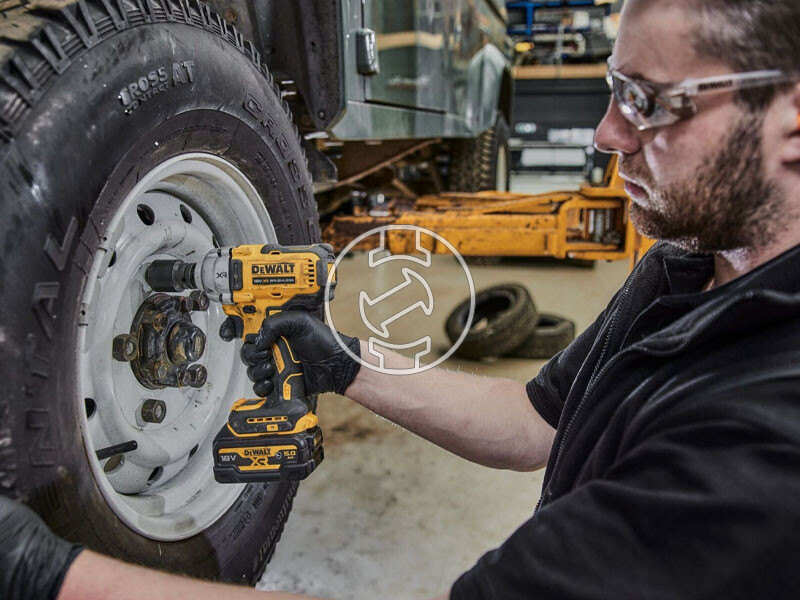 DeWalt DCF891NT-XJ akkus ütvecsavarozó (akku és töltő nélkül)