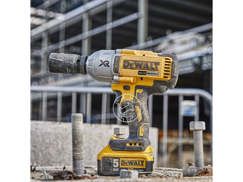 DeWalt DCF897NT-XJ