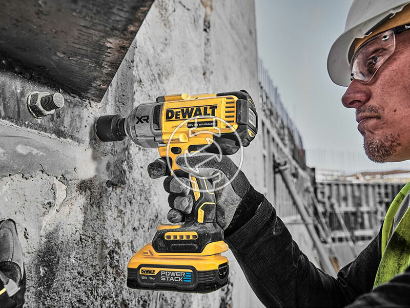 DeWalt DCF900H2T-QW akkus ütvecsavarozó 2x5Ah, TSTAK