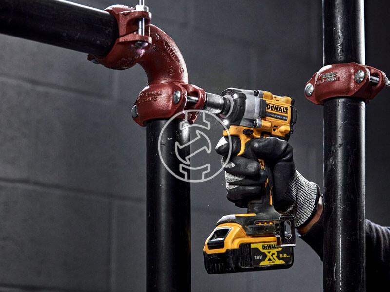 DeWalt DCF922P2T-QW akkus ütvecsavarozó