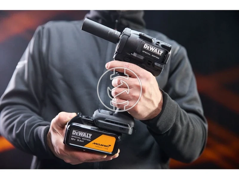 Kép: DeWalt DCF92MP2T-QW McLaren akkus utvefuro-csavarozo 12 inch 2 x 5 Ah akku tolto_12.webp