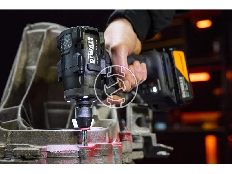 Kép: DeWalt DCF92MP2T-QW McLaren akkus utvefuro-csavarozo 12 inch 2 x 5 Ah akku tolto_9.webp