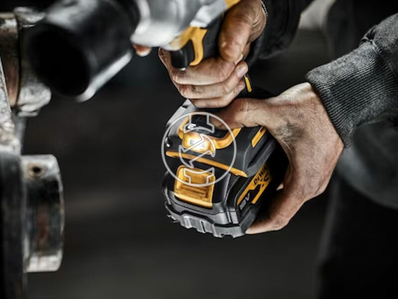 DeWalt DCF961N-XJ akkus ütvecsavarozó 18V XR 1/2 inch