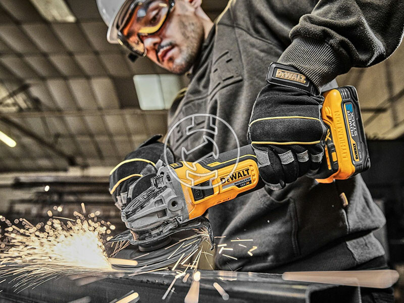 DeWalt DCG405H2T-QW akkus sarokcsiszoló TSTAK kofferben