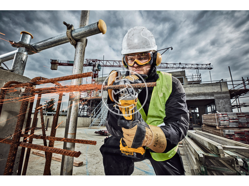 DCG406N dewalt_dcg406n_18v_brushless_125mm_paddle_sag_5