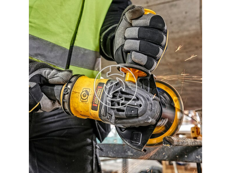 Dewalt DCG418N-XJ akkus sarokcsiszoló (akku és töltő nélkül)