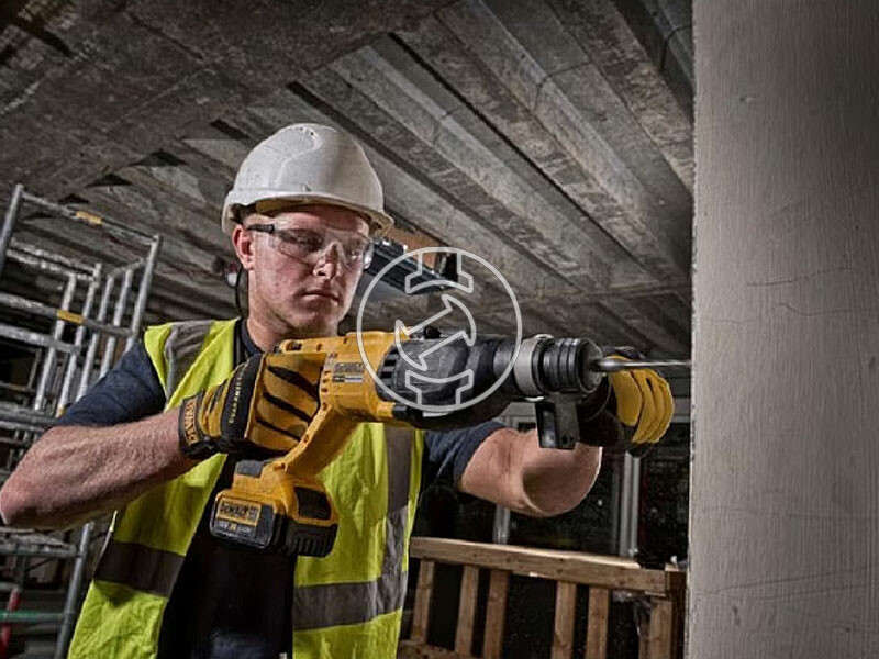 DeWalt DCH133NT-XJ akkus fúró-vésőkalapács 18 V | 2,6 J | Betonban 26 mm | 2,3 kg | Szénkefementes | Akku és töltő nélkül | TSTAK kofferben