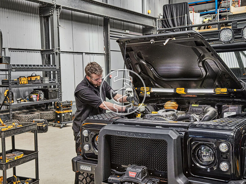 DeWalt DCL045-XJ 12V / 18V XR akkus szerelőlámpa (akku és töltő nélkül)