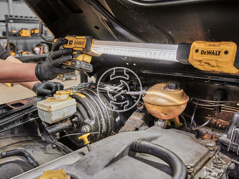 DeWalt DCL045-XJ 12V / 18V XR akkus szerelőlámpa (akku és töltő nélkül)