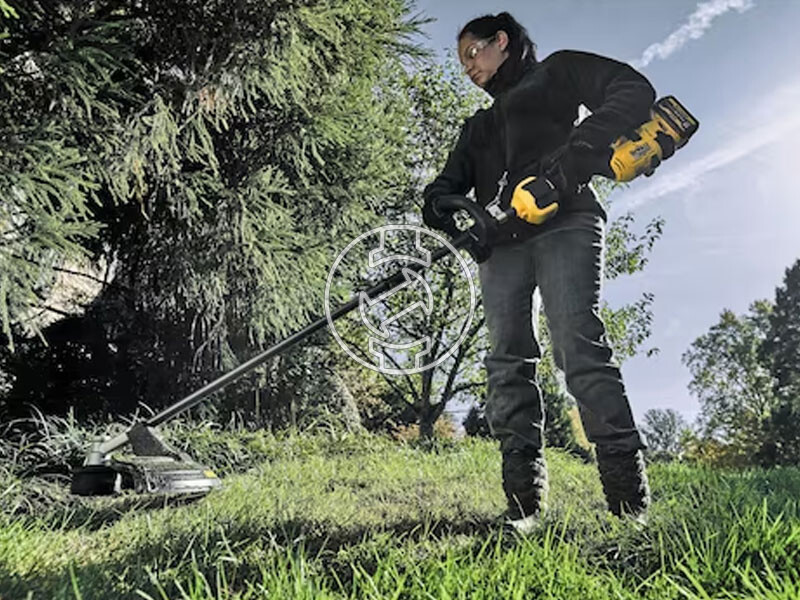 DeWalt DCMAS5713X1 54V XR FLEXVOLT akkus fűkasza + 1 x 9,0 Ah