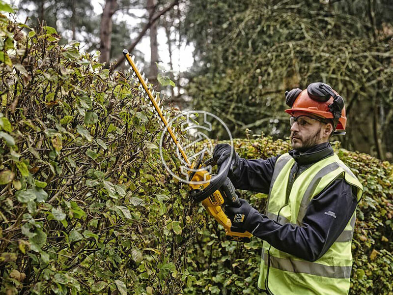 DeWalt DCMHT563N-XJ akkus sövényvágó