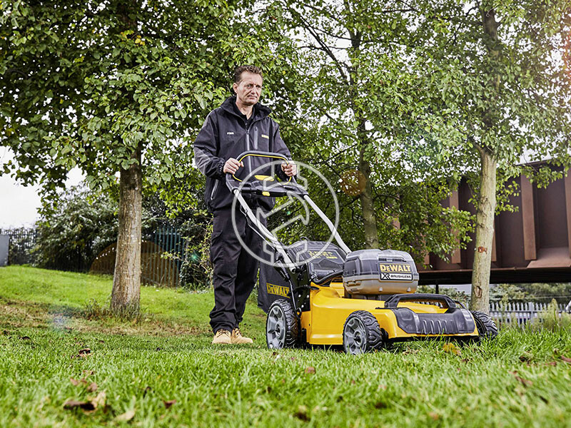 DeWalt DCMW564RN-XJ akkus fűnyíró