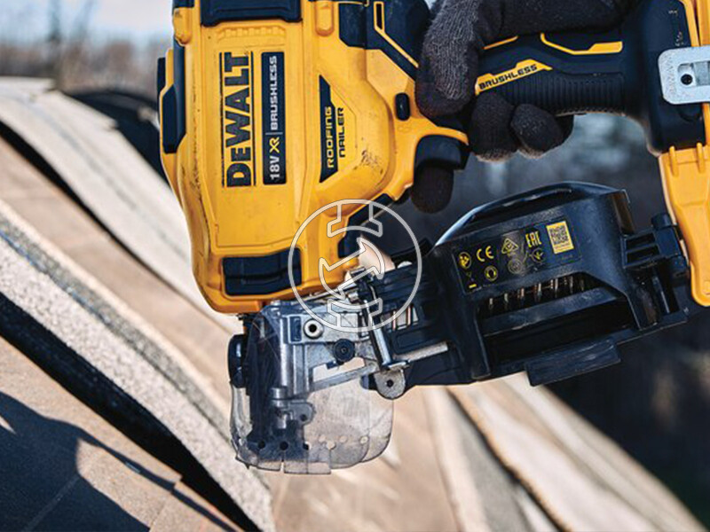DeWalt DCN45RND2-QW akkus szerkezeti szegező