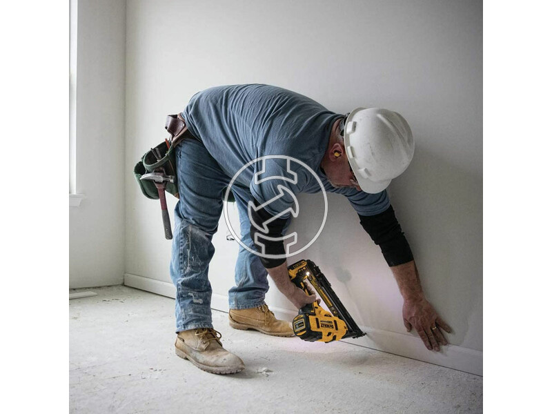 DCN650N dewalt_dcn650n_18v_15ga_finish_nailer_1