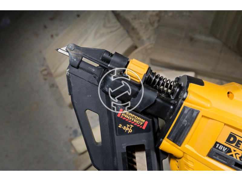 DCN693N dewalt_dcn693n_xj_180v_os_xr_2_sebesseges_konzol_szogezo_alapgep_4