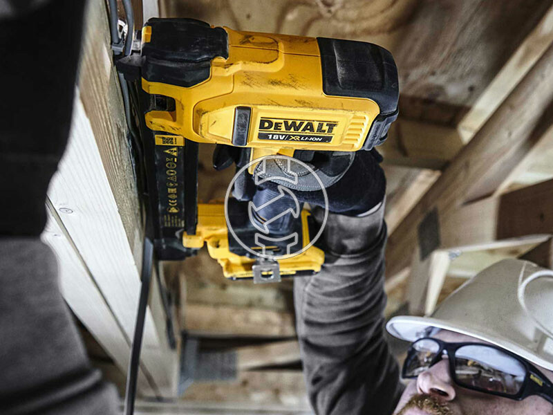 DeWalt DCN701D2-QW akkus szegbelövő