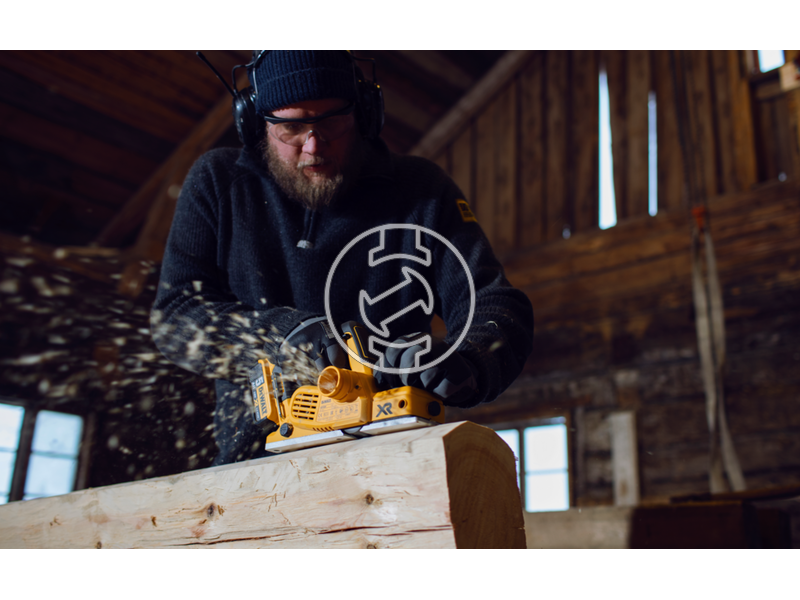 DCP580P2 dewalt_dcp580p2_18v_xr_brushless_planer_3