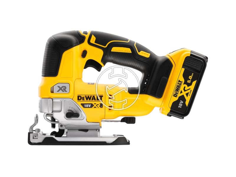 DCS334P2 dewalt_dcs334p2_qw_18v_xr_szenkefementes_akkus_dekopirfuresz_1