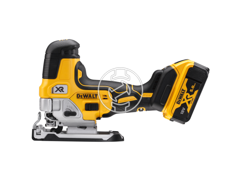 DCS335P2 dewalt_dcs335p2_qw_18v_xr_kefe_nelkuli_dekopirfuresz_1