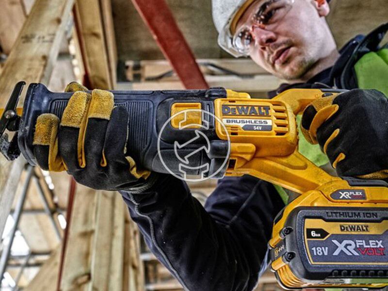 DeWalt DCS389T2-QW akkus orrfűrész