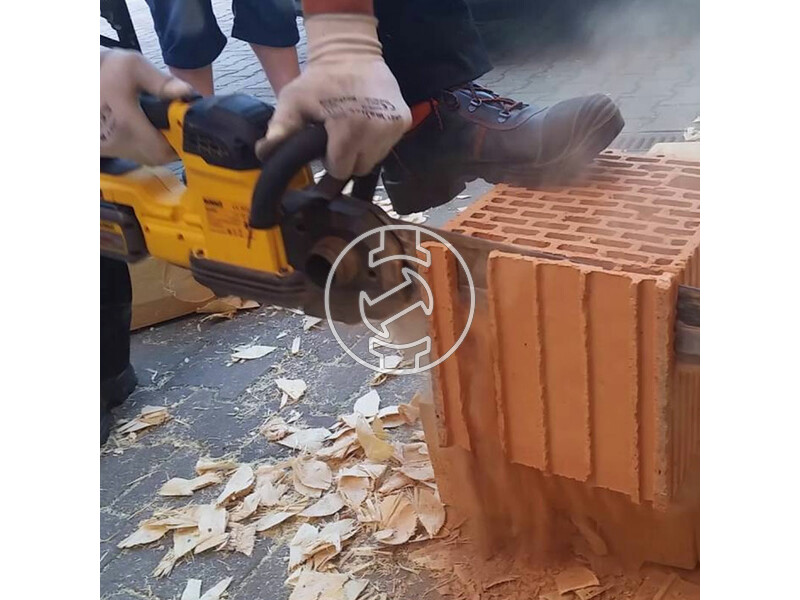 DCS398T2 dewalt_dcs398t2_54v_xr_flexvolt430mmalligatorfureszkesz_1