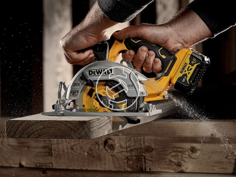 DeWalt DCS512NT-XJ akkus körfűrész (akku és töltő nélkül)