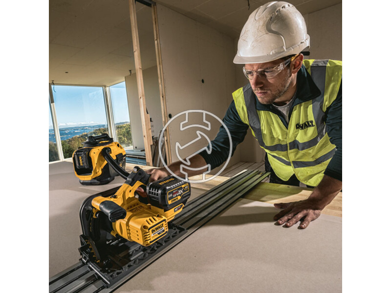 DCS520NT dewalt_dcs520nt_54v_xr_flexvolt_merulofuresztstak_koffer_2