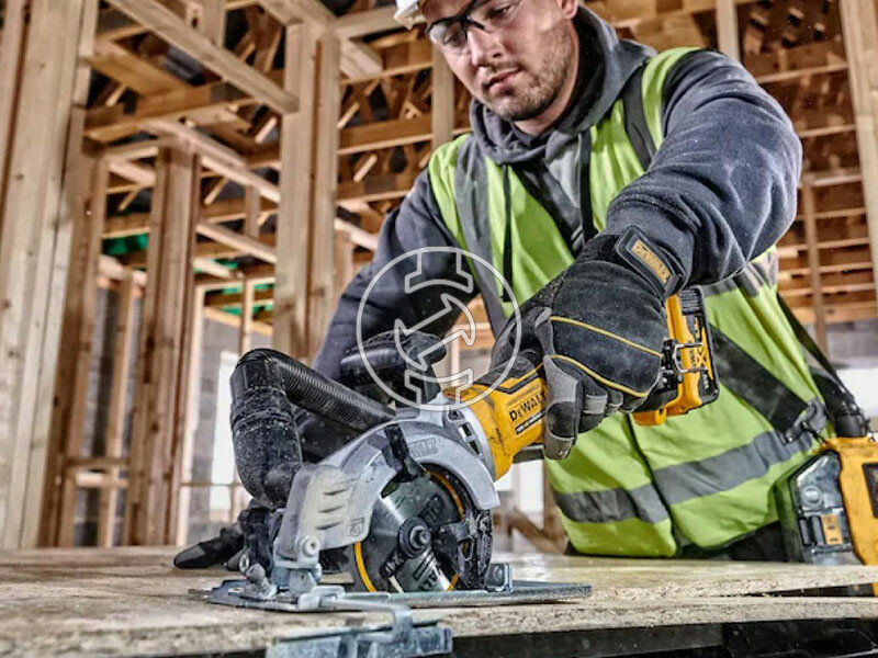 DeWalt DCS571N-XJ akkus körfűrész