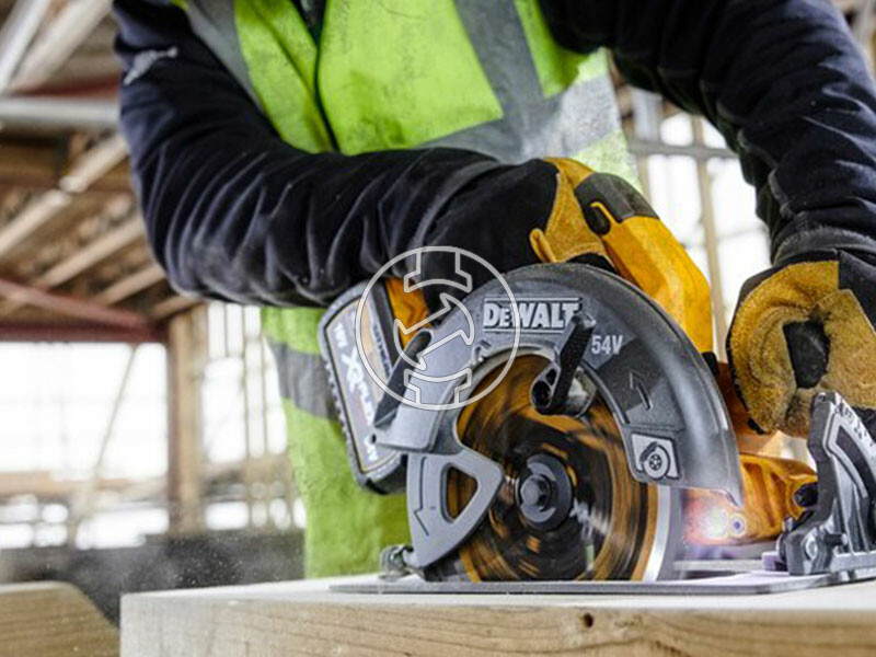 DeWalt DCS578N-XJ akkus körfűrész