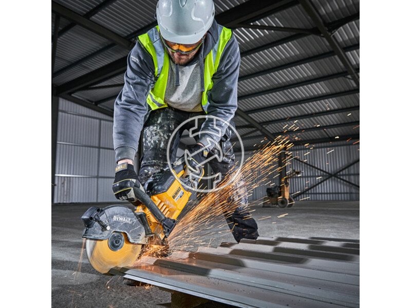 DCS690X2 dewalt_dcs690x2_qw_54v_xr_flexvolt_akkus_betonvago_4