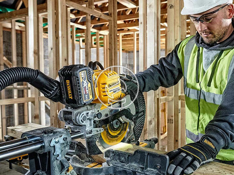 DeWalt DCS727T2-QW akkus gérvágó