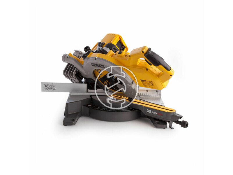 DCS778N dewalt_dcs778n_54v_flexvolt_250mm_gerfuresz_3