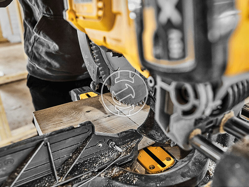 DeWalt DCS781N-XJ akkus gérvágó (akku és töltő nélkül)