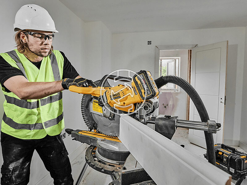 DeWalt DCS781X2-QW akkus gérvágó