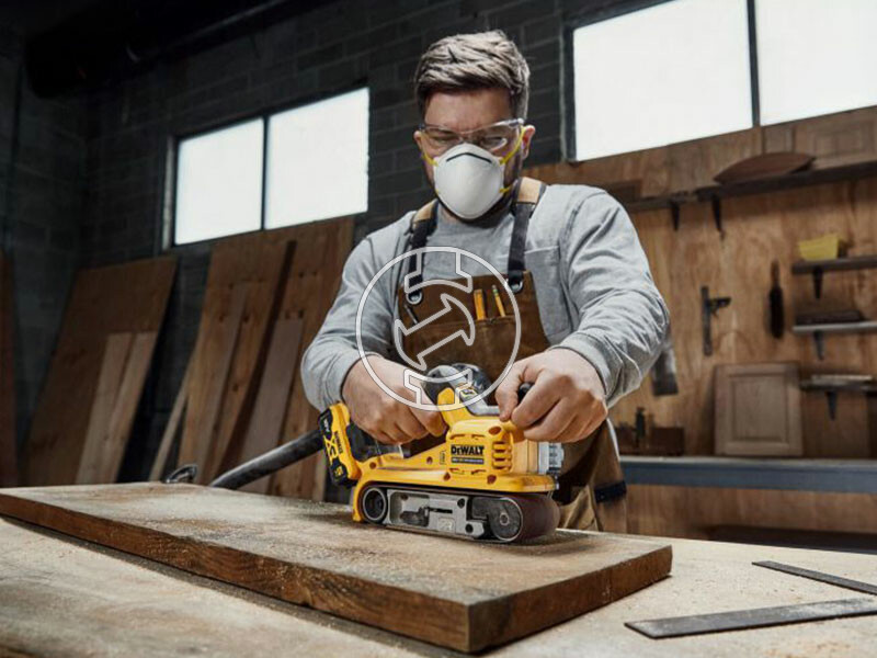 DeWalt DCW220NT-XJ akkus szalagcsiszoló (akku és töltő nélkül)